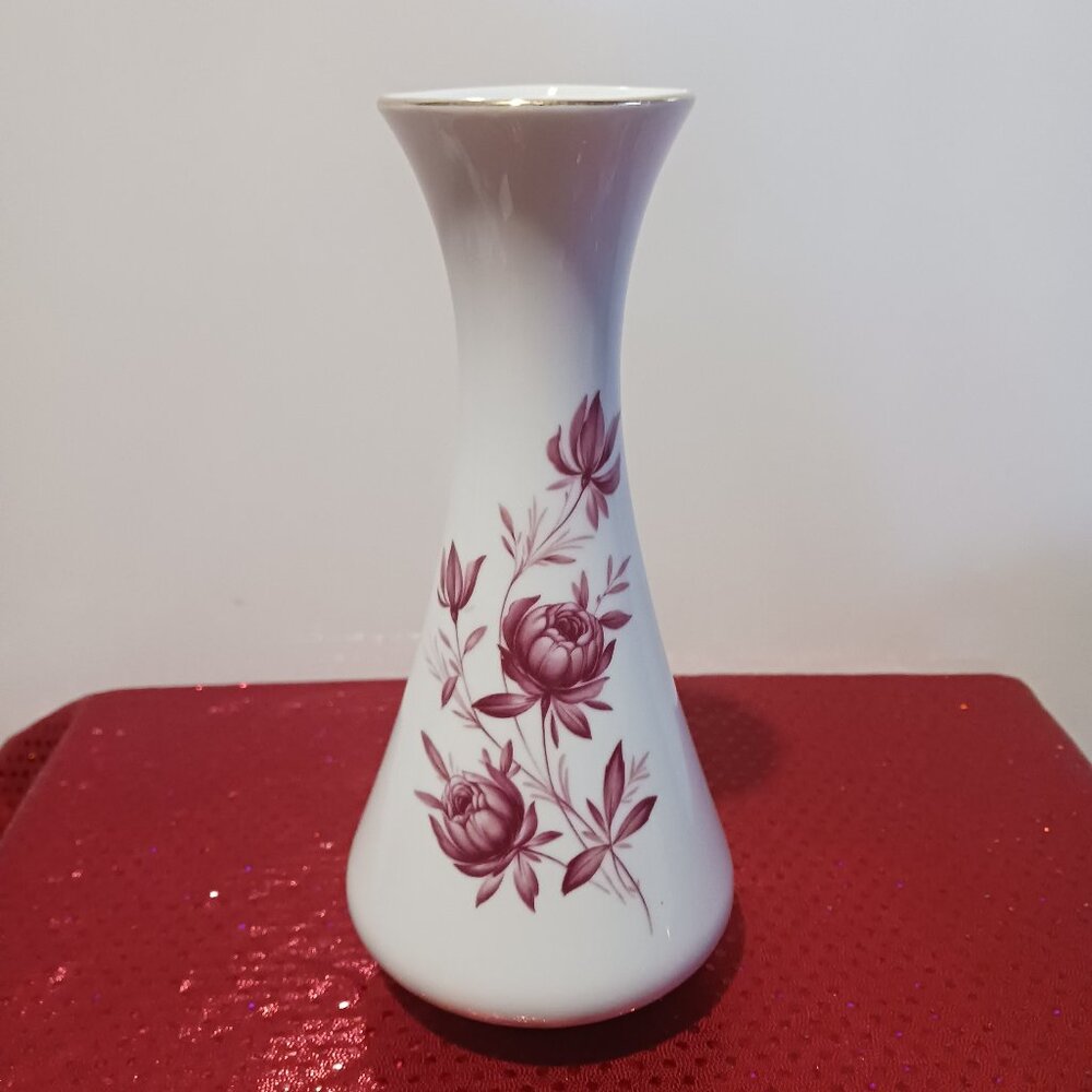 Royal Porcelain Bavaria KPM Vase